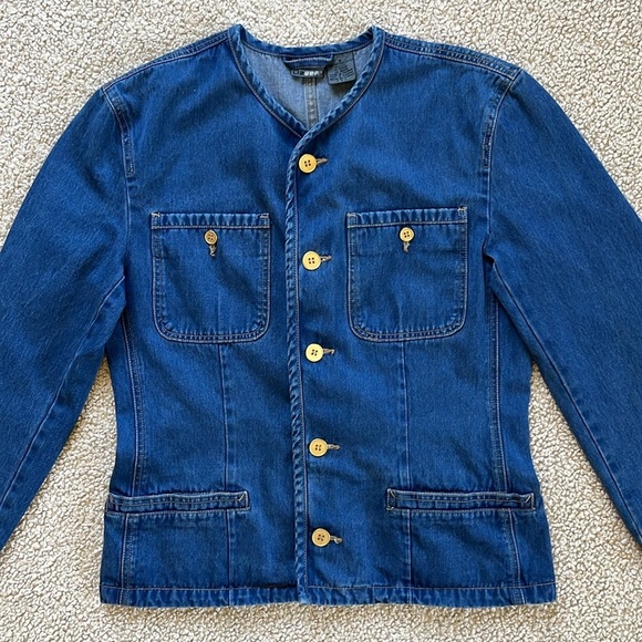 Vintage LIZWEAR Soft Denim Jacket with Gold Buttons Size Medium - Picture 6 of 15